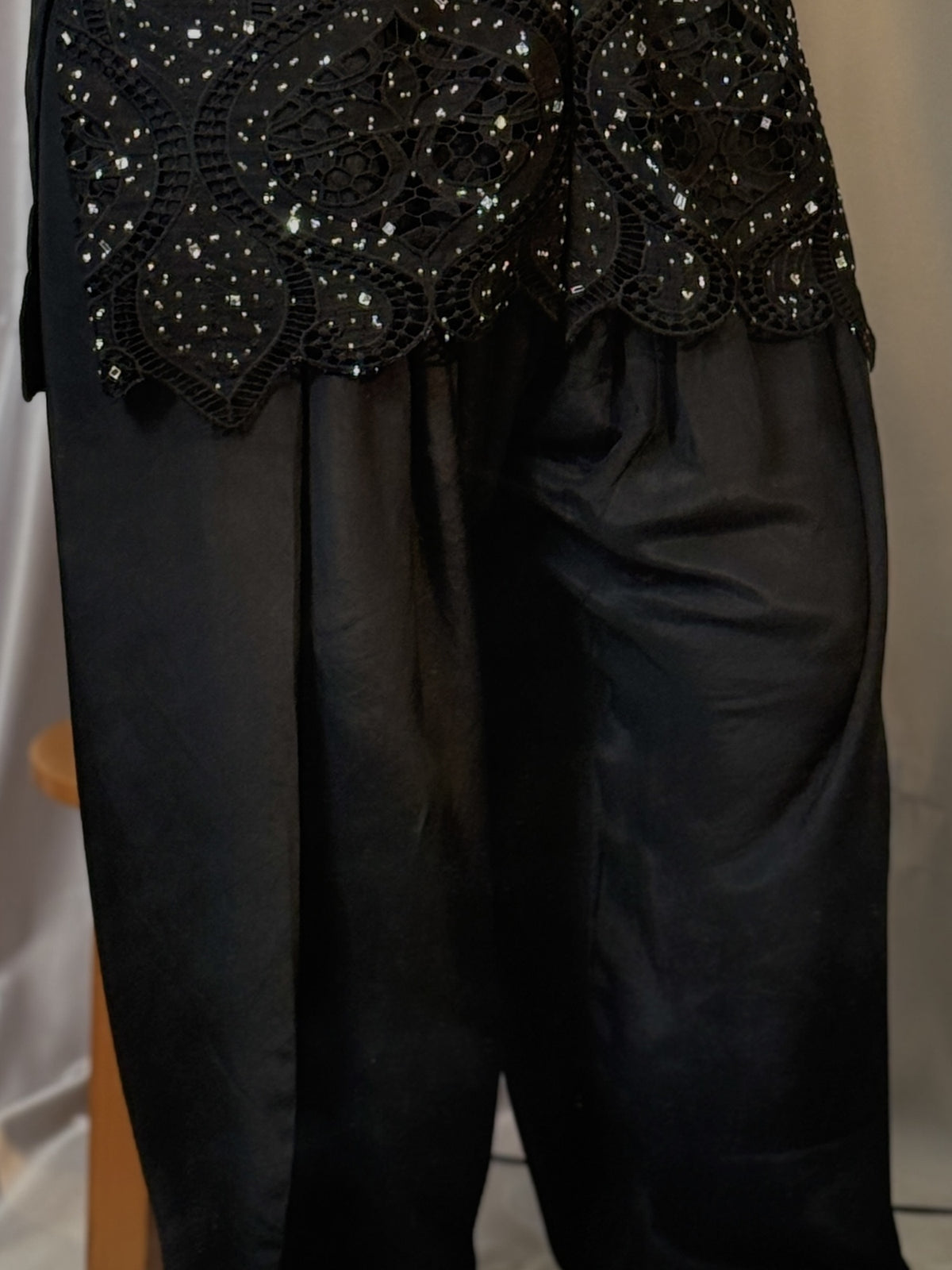 Shab-e-Noor 2 Piece Embroidered