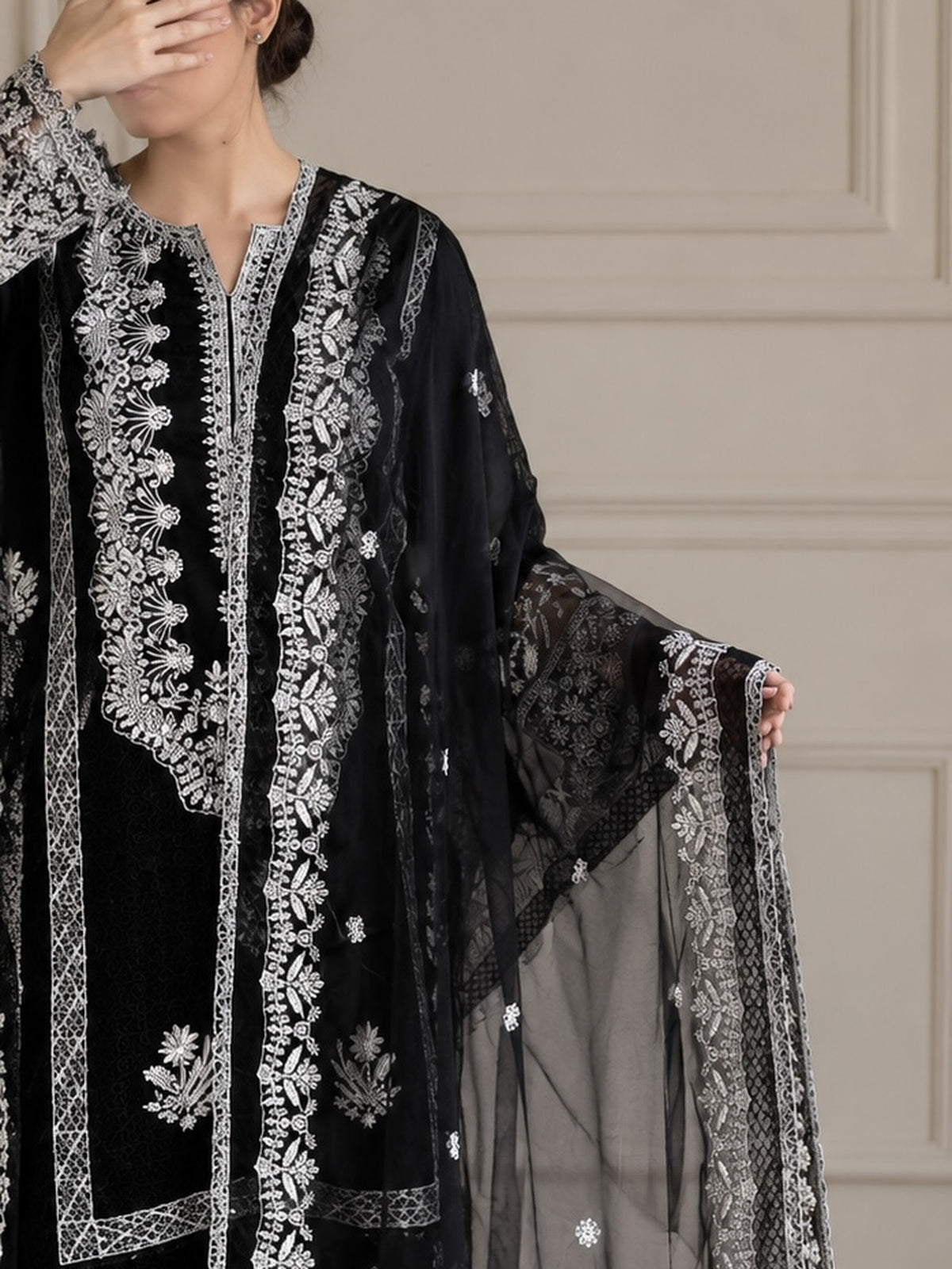 Gul-e-Siyah 3 Piece Embroidered